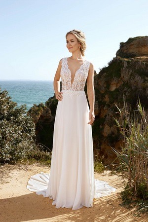 Robes de mariée 21403 : 974€