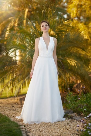 Robes de mariée 21117 : 954€