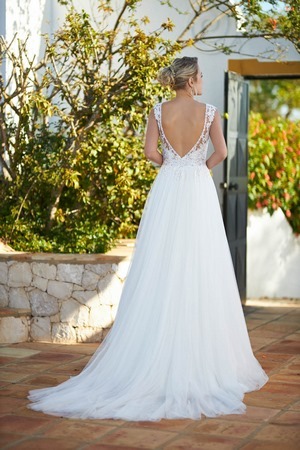 Robes de mariée 21274 : 989€