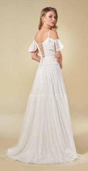 Robes de mariée 8038 Nina : 689€