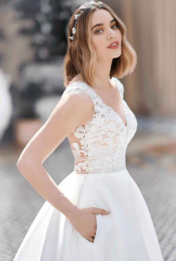 Robes de mariée GA 2402 : 1022€