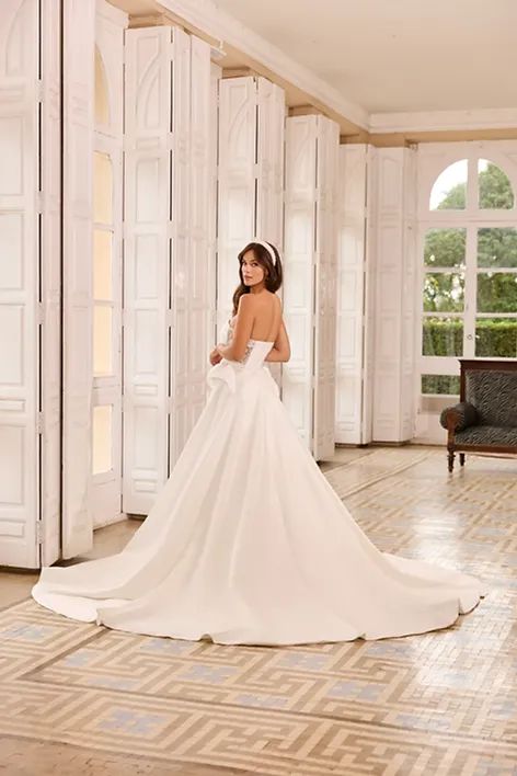 Robes de mariée 8080 sur-jupe
