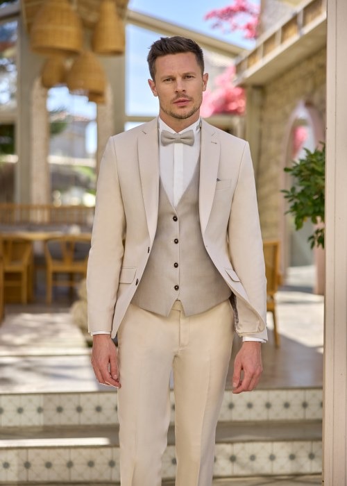 Costume mariage Empires du Marié CUBA beige, coupe ajustée et veste élégante.
